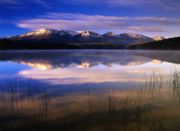 Canada, Alberta, Pyramid Lake in Jasper NP
